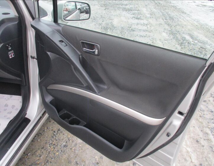 Toyota Corolla Verso 10