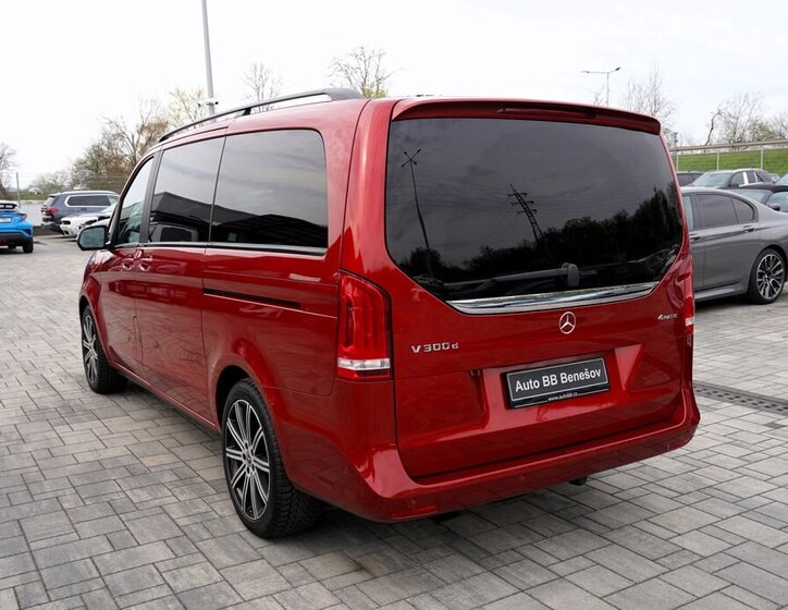 Mercedes-Benz Třídy V MPV 2,0 l 176 kw