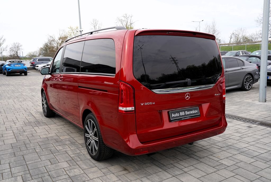 Mercedes-Benz Třídy V MPV 2,0 l 176 kw
