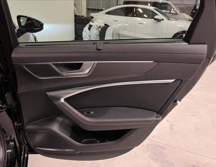 Audi S6 Kombi 3,0 l 253 kw