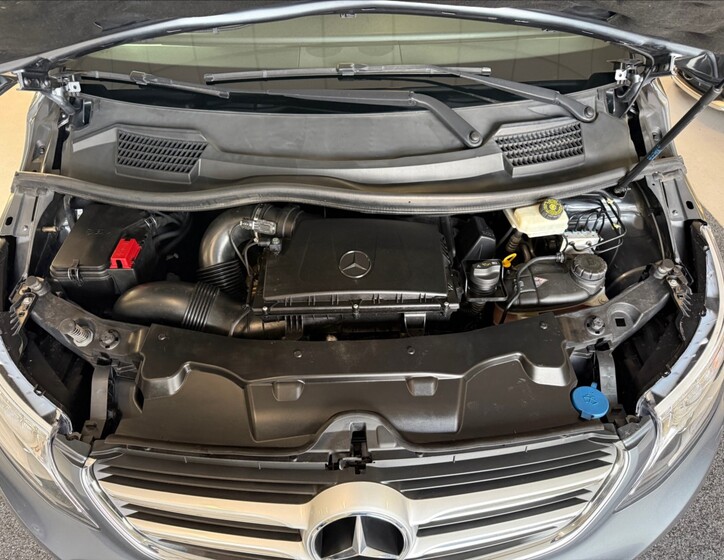 Mercedes-Benz Třídy V 27