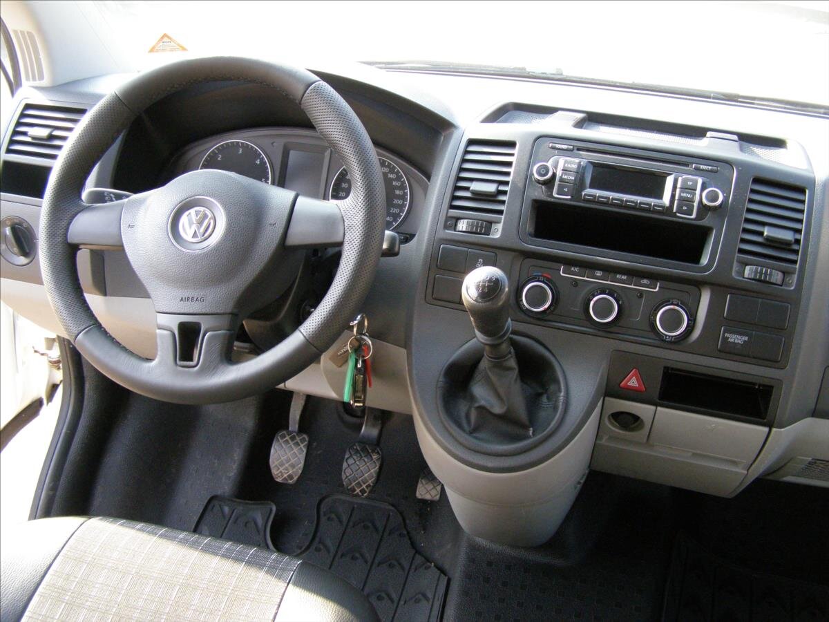 Volkswagen Caravelle