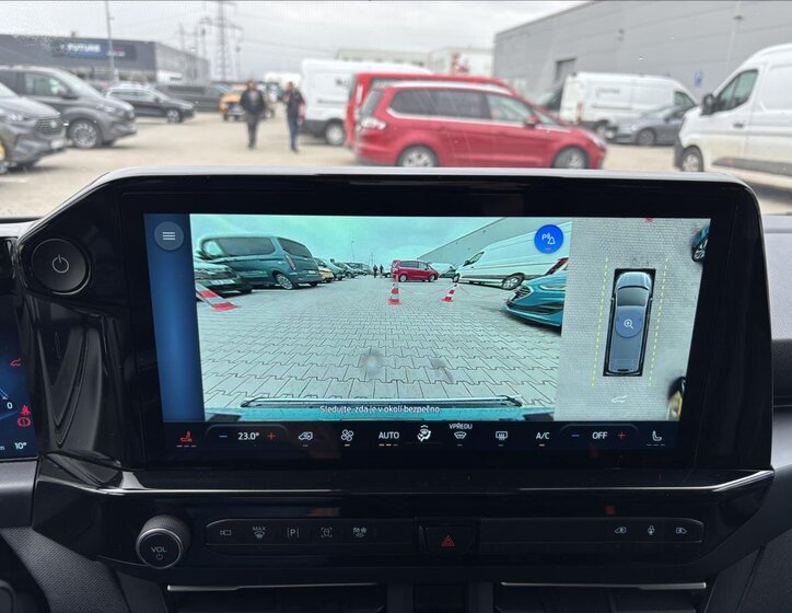 Ford Tourneo Custom MPV 0,0 160 kw