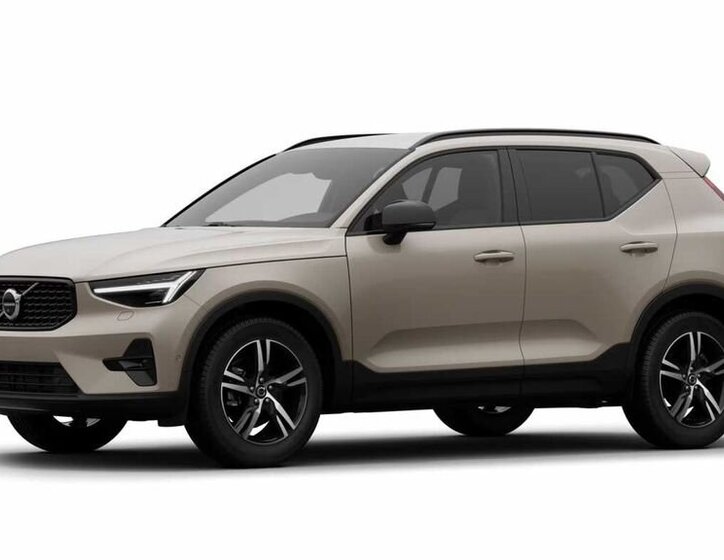 Volvo XC40 SUV / Terénní 2,0 l 145 kw