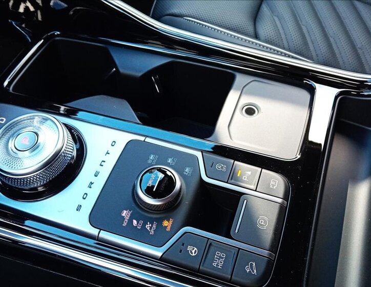 KIA Sorento SUV / Terénní 2,2 l 142 kw