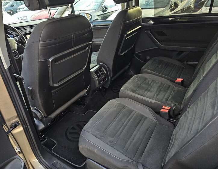 Volkswagen Touran Kombi 1,4 l 110 kw