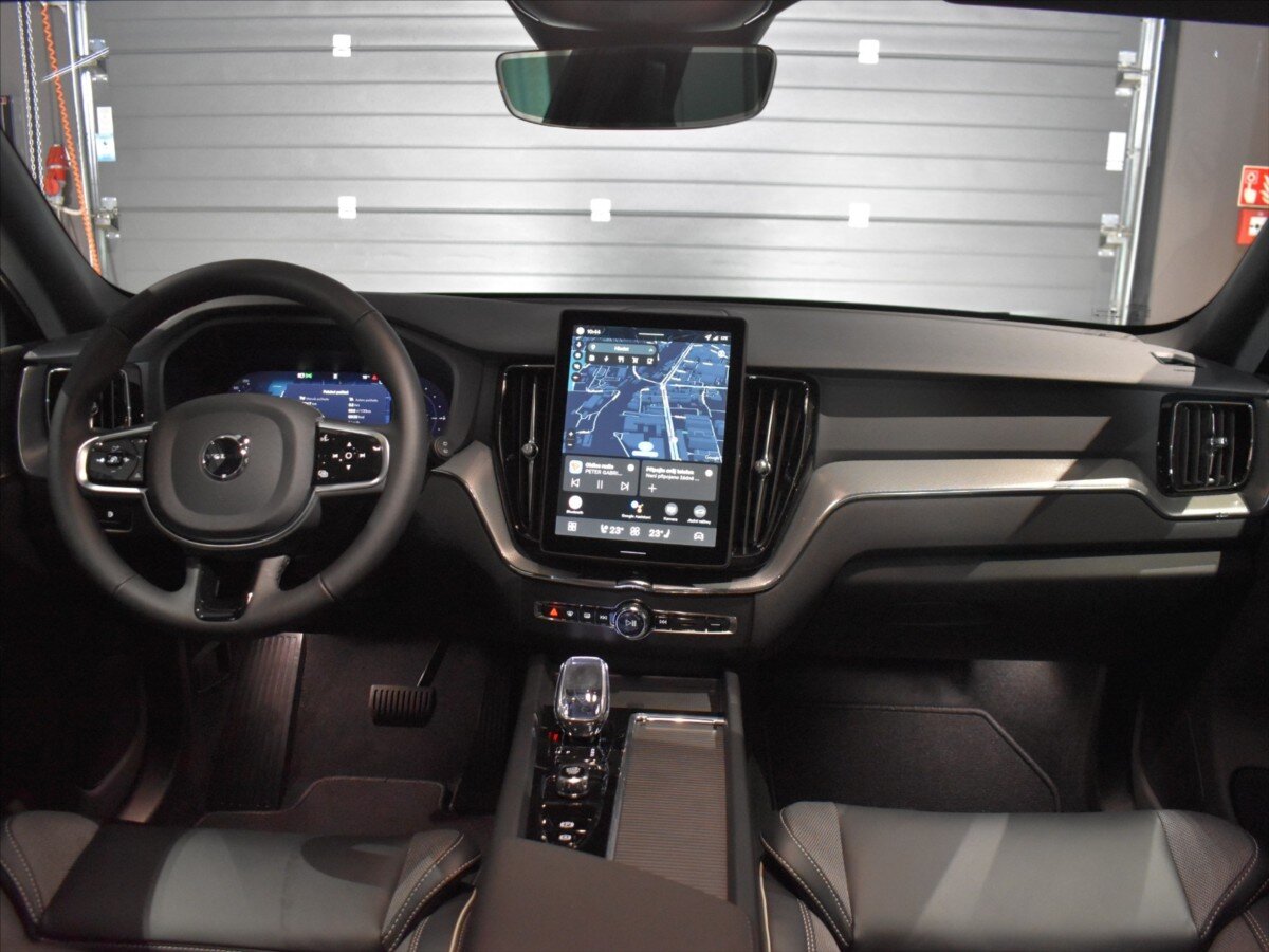 Volvo XC60 SUV 2,0 l 335 kw