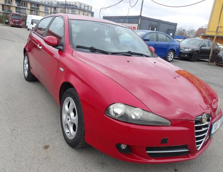 Alfa Romeo 147 Hatchback 1,6 l 77 kw