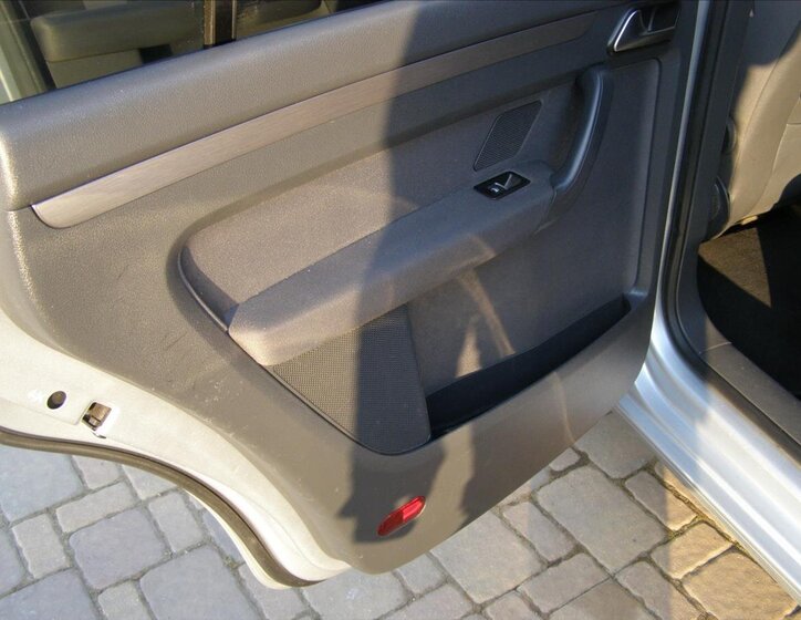 Volkswagen Touran MPV 1,2 l 77 kw