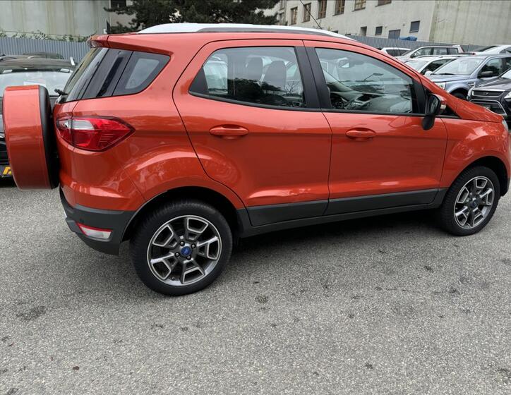 Ford EcoSport 13