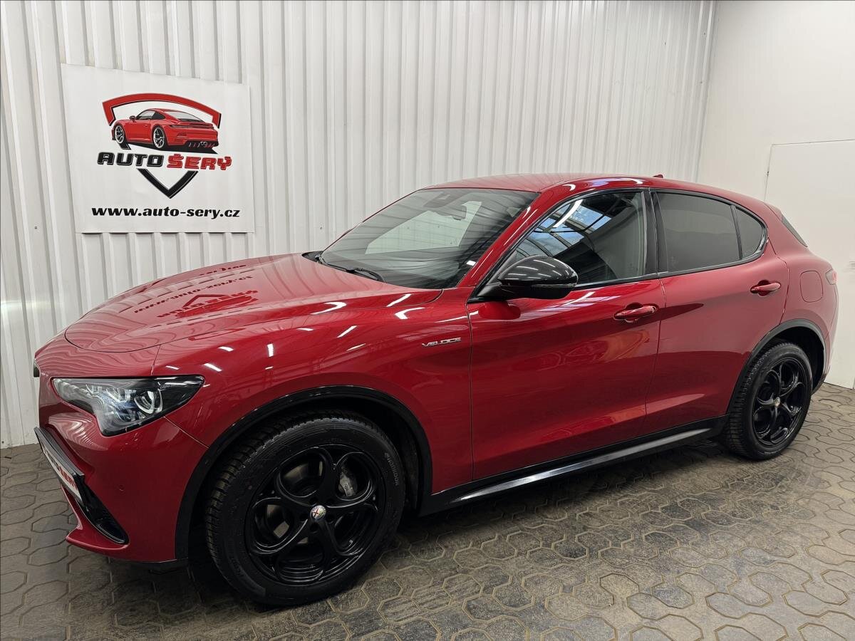Alfa Romeo Stelvio SUV / Terénní 2,1 l 154 kw