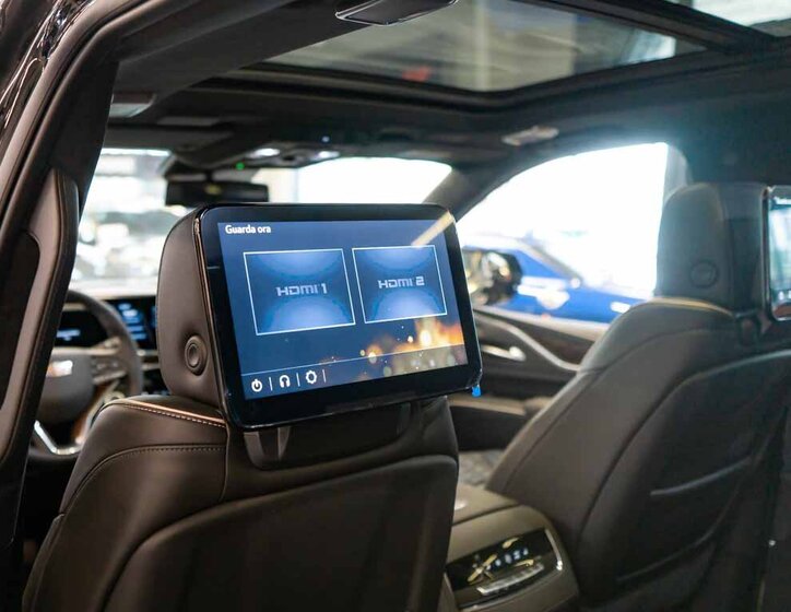 Cadillac Escalade 39