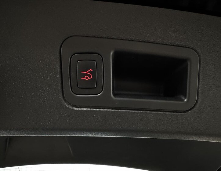 Tesla Model S Liftback 0,0 311 kw