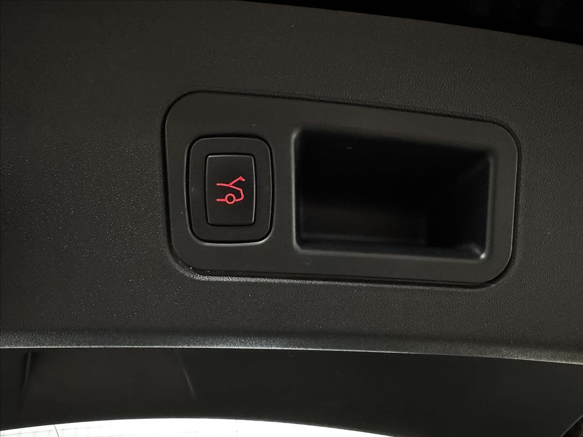 Tesla Model S Liftback 0,0 311 kw