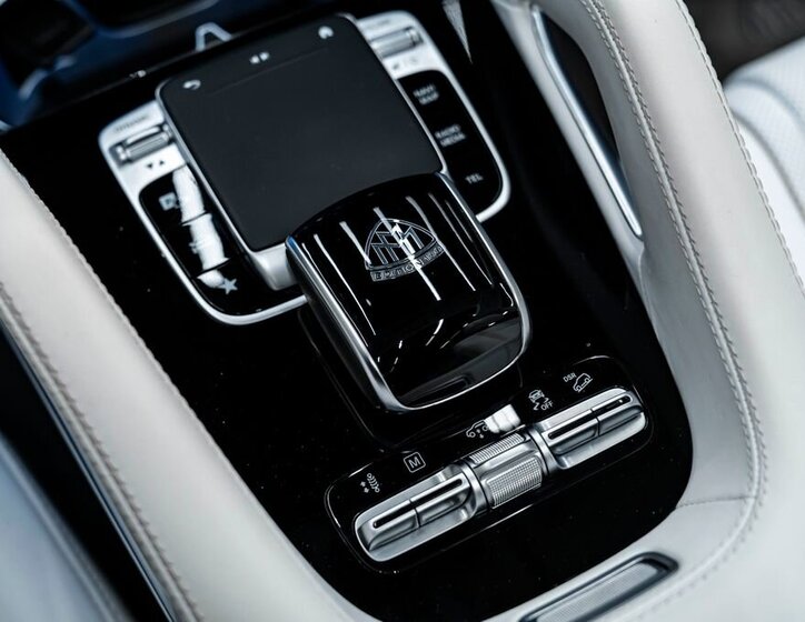 Mercedes-Benz GLS SUV / Terénní 4,0 l 410 kw