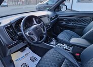 Mitsubishi Outlander SUV / Terénní 2,4 l 165 kw