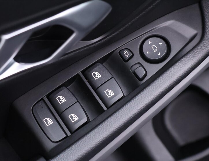 BMW Řada 3 Sedan / Limuzína 2,0 l 140 kw