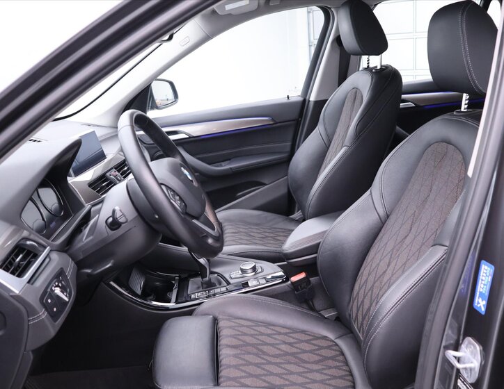 BMW X1 SUV 1,5 l 100 kw