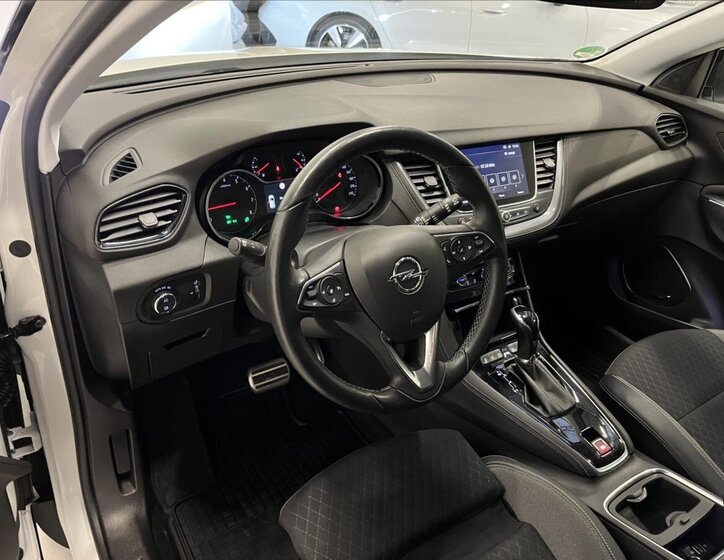 Opel Grandland X 6