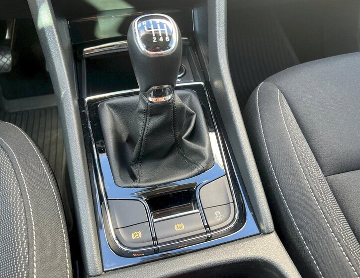 Škoda Karoq SUV / Terénní 1,5 l 110 kw