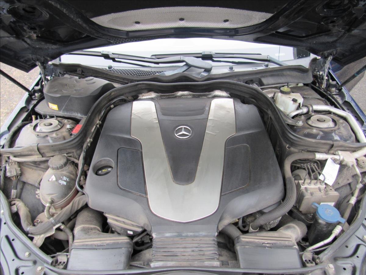 Mercedes-Benz Třídy E Sedan / Limuzína 3,0 l 190 kw