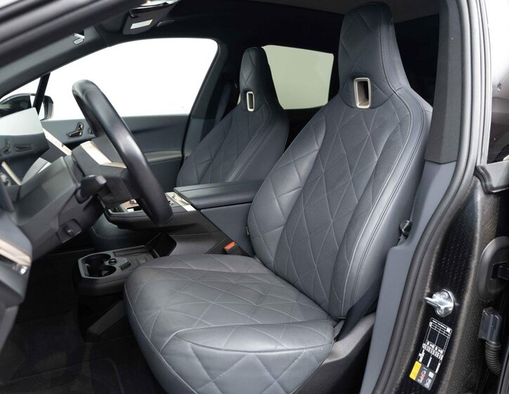 BMW iX SUV 0,0 455 kw