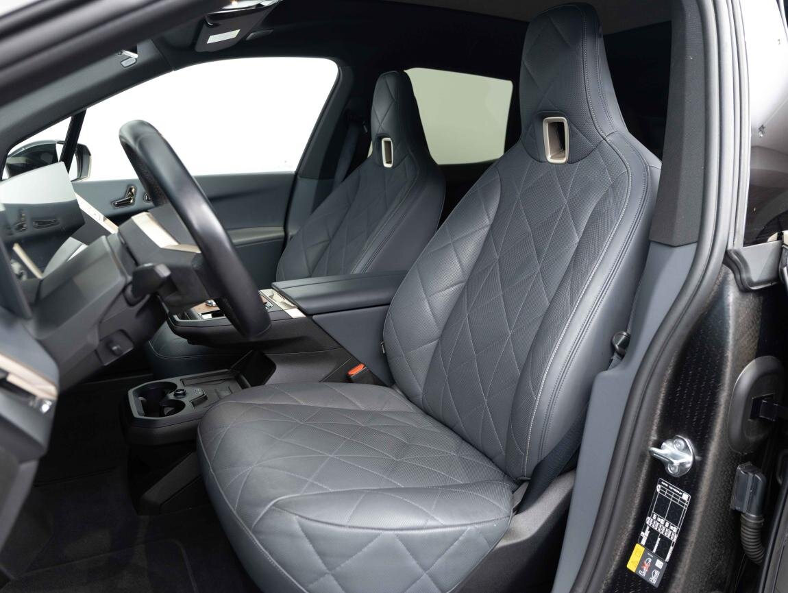 BMW iX SUV 0,0 455 kw