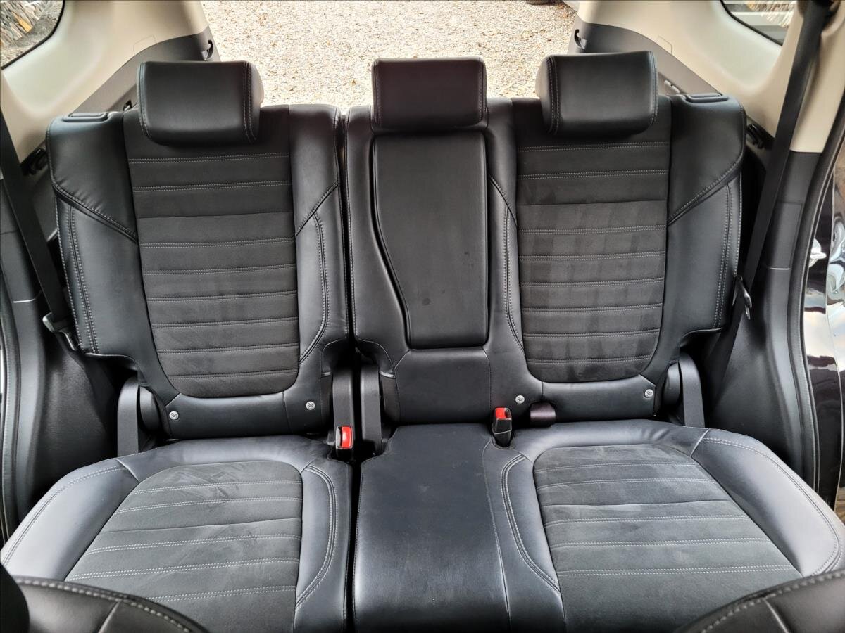 Mitsubishi Outlander SUV / Terénní 2,4 l 165 kw