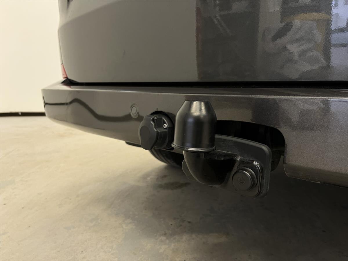 Volkswagen Caravelle Kombi 2,0 l 110 kw