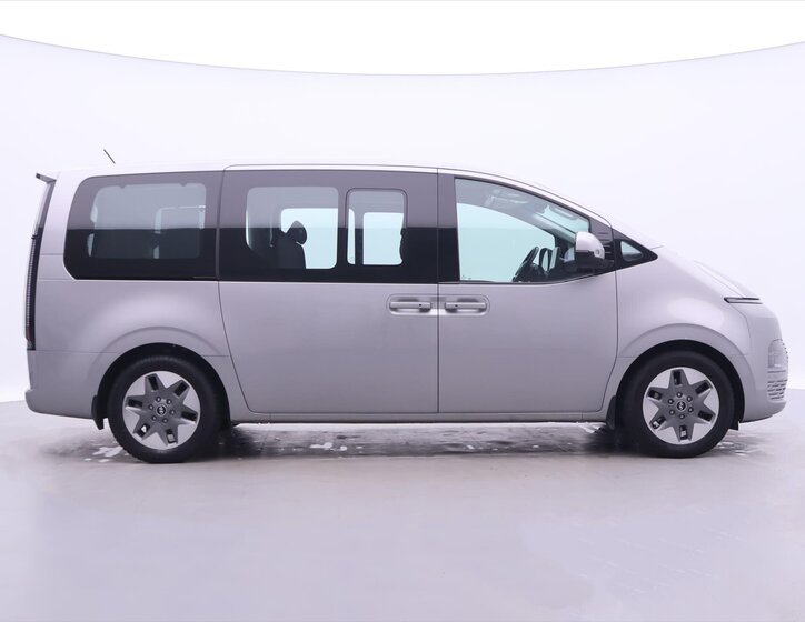 Hyundai Staria Kombi 2,2 l 130 kw