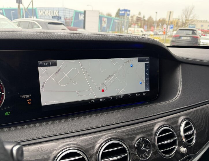 Mercedes-Benz Třídy S Sedan / Limuzína 4,0 l 345 kw