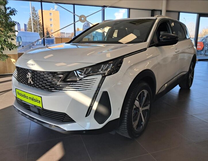 Peugeot 5008 SUV 1,5 l 96 kw