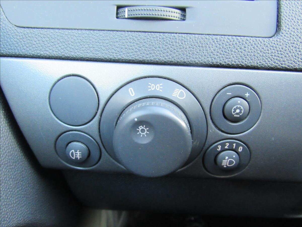 Opel Astra Hatchback 1,4 l 66 kw