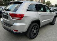 Jeep Grand Cherokee 11
