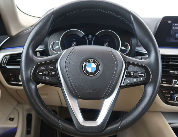 BMW Řada 5 Kombi 2,0 l 140 kw