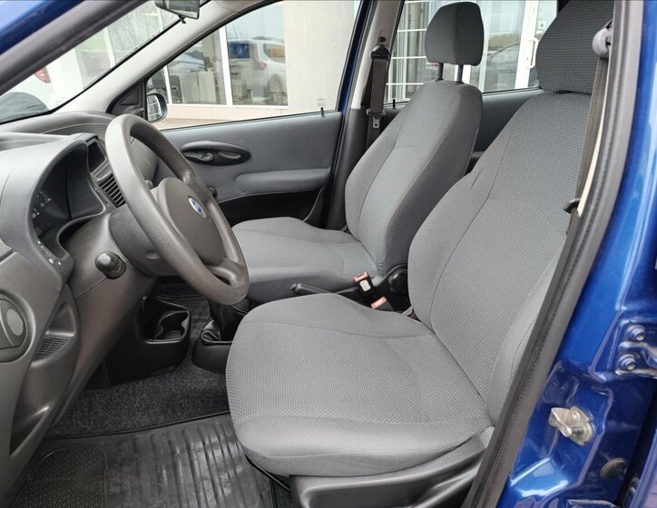 Fiat Punto Hatchback 1,2 l 44 kw