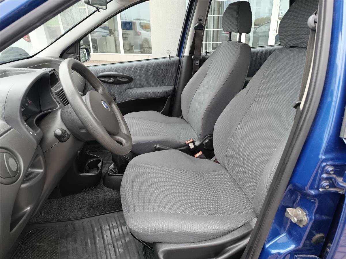 Fiat Punto Hatchback 1,2 l 44 kw