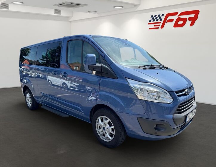 Ford Tourneo Custom 2