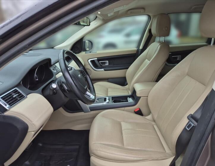 Land Rover Discovery Sport 7