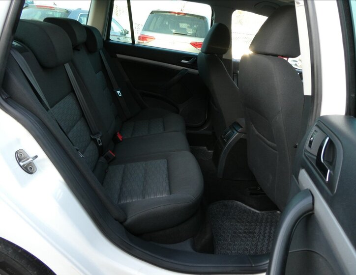 Škoda Octavia Kombi 2,0 l 103 kw