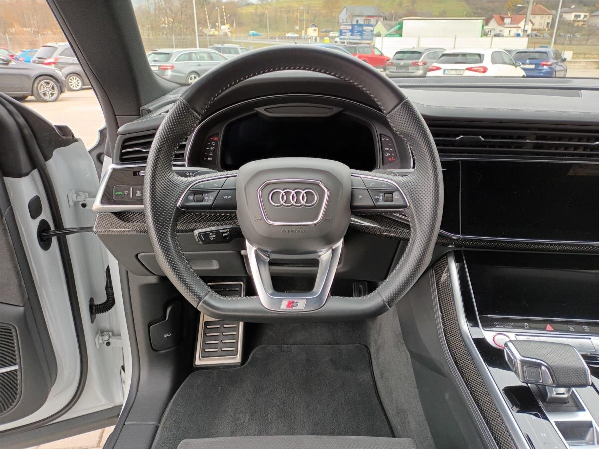 Audi SQ8 SUV / Terénní 4,0 l 320 kw