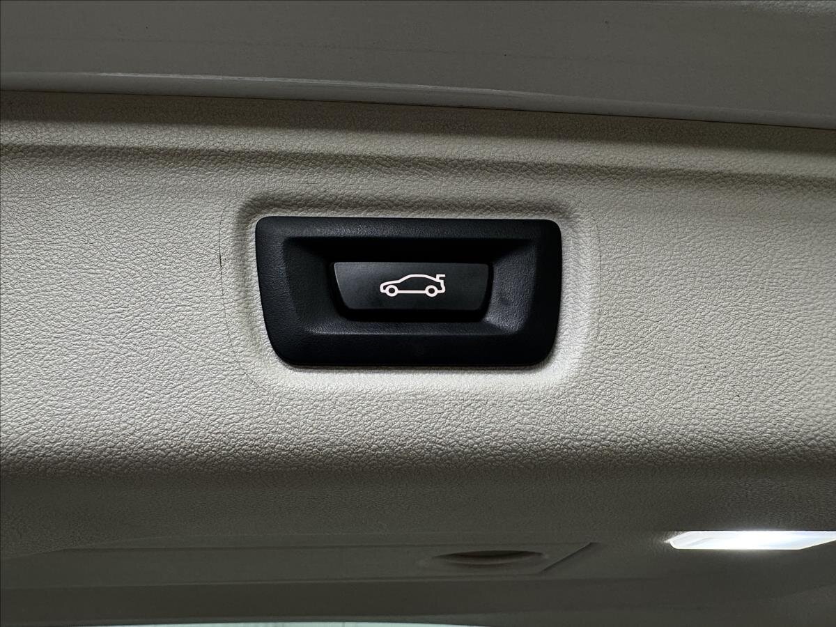 BMW Řada 3 Kombi 2,0 l 215 kw