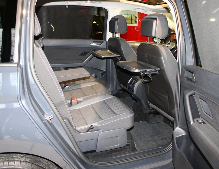 Volkswagen Touran MPV 1,5 l 110 kw