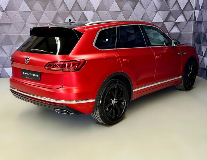 Volkswagen Touareg SUV / Terénní 3,0 l 210 kw