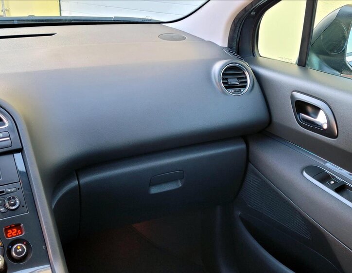 Peugeot 5008 MPV 1,6 l 115 kw