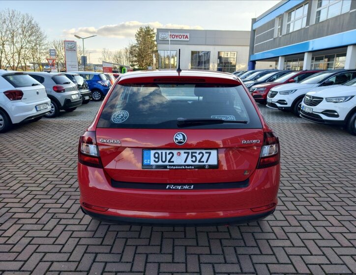 Škoda Rapid Hatchback 999,0 70 kw