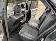 Mercedes-Benz Třídy M 12