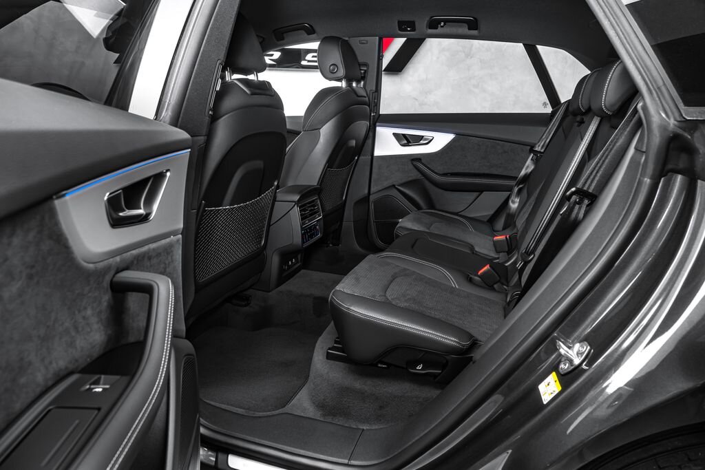 Audi Q8 SUV / Terénní 3,0 l 210 kw