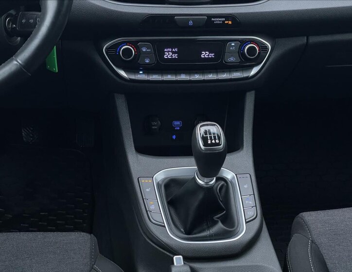 Hyundai i30 Kombi 998,0 88 kw