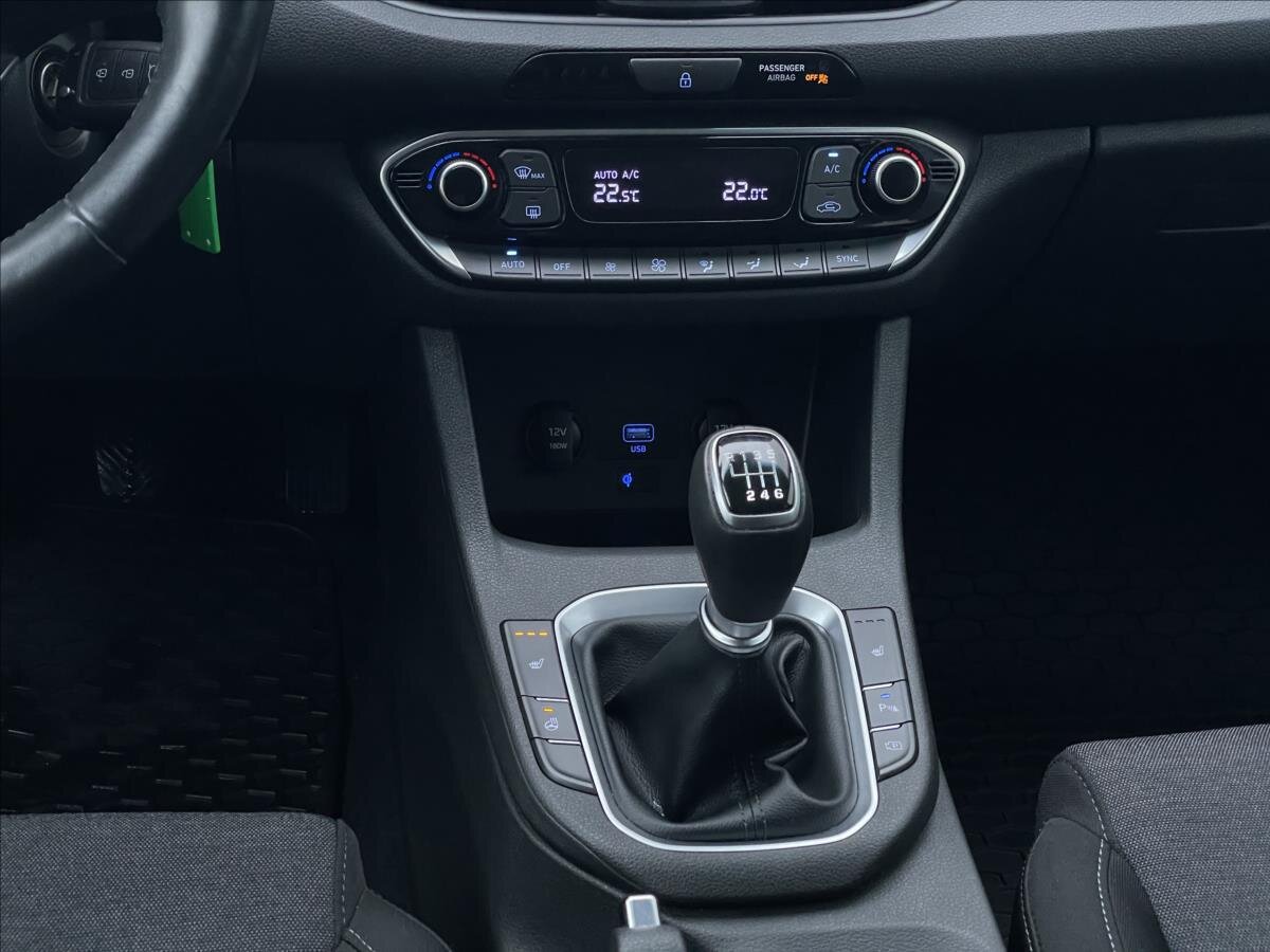 Hyundai i30 Kombi 998,0 88 kw